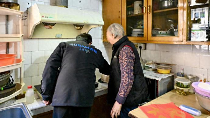 Xujiahui Street In Xuhui District Launched An Operation To Build A Secure Line Of Defense And Provide Services To Warm People's Hearts-Lijin Finance