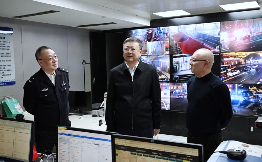 _Spring Festival condolences to front-line staff on duty_Spring Festival condolences to front-line staff on duty