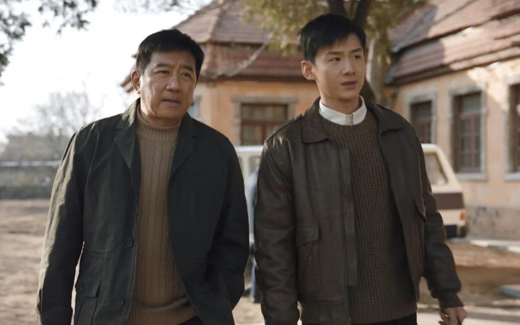 Idols chasing fans at the crematorium__Fans pitting idols incident