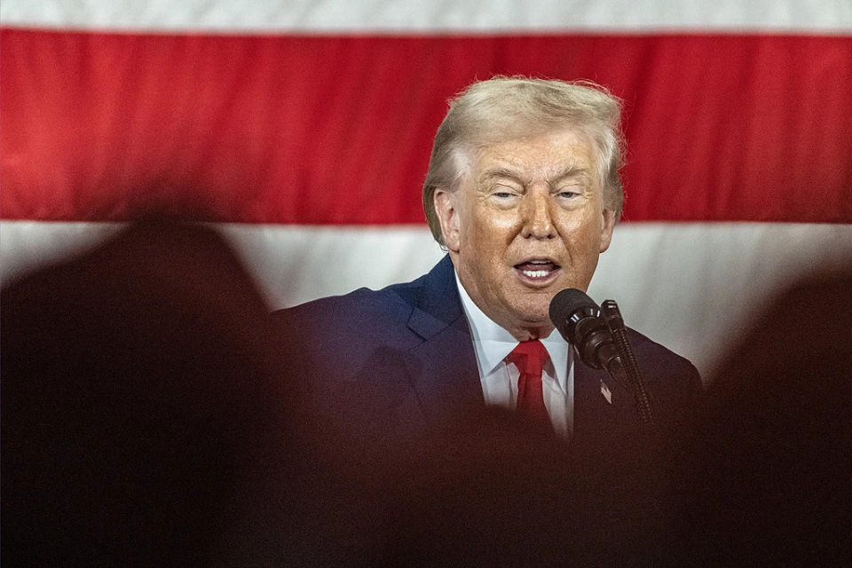 _Trump does charity_How much does Trump donate to charity