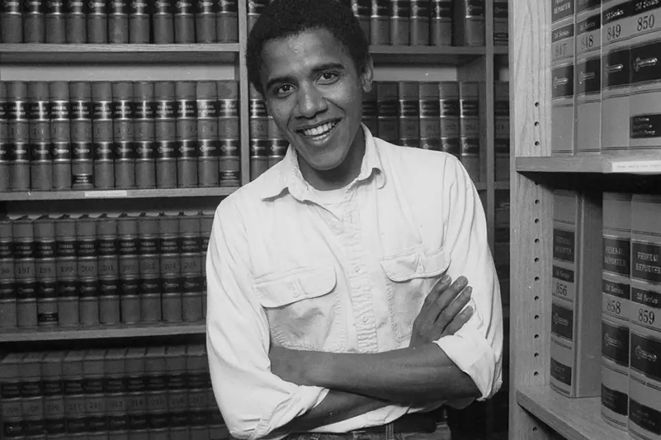 Obama's first love girlfriend_Obama's wife is jealous_