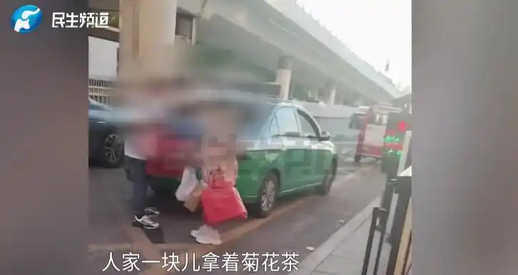 After winning the lottery, her husband cheated_The woman won the lottery jackpot of 41.77 million and she was so excited that the family of three celebrated all night long_The lottery win caused the marriage to break up