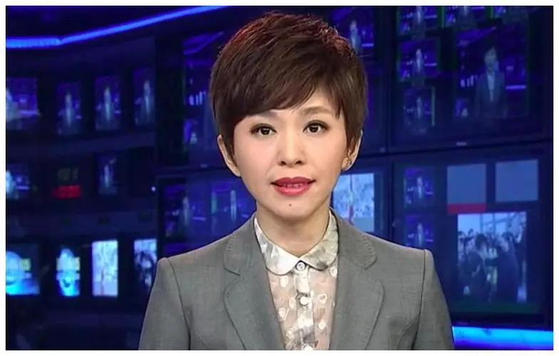 Ouyang Xiadan's playing video_Ouyang Xiadan's CCTV hosting career