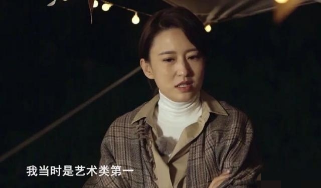 Ouyang Xiadan's CCTV hosting career_Ouyang Xiadan playing video