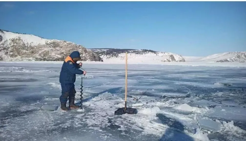 Eight Chinese Tourists Were In Danger When The Ice On Lake Baikal Collapsed, And Seven Drowned And One Was Rescued. Details-Lijin Finance