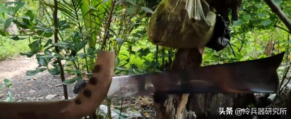 Angkor ruins crank knife_Crank Kui knife_kokok