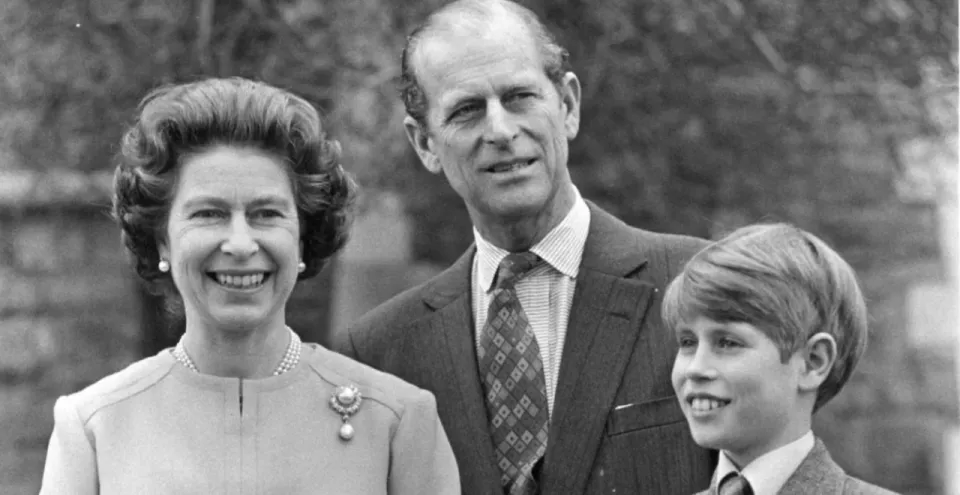 I am the Queen's son! It was revealed that Andrew collapsed when he was driven away. Did Charles know the inside story? _I am the Queen's son! It was revealed that Andrew collapsed when he was driven away. Did Charles know the inside story? _