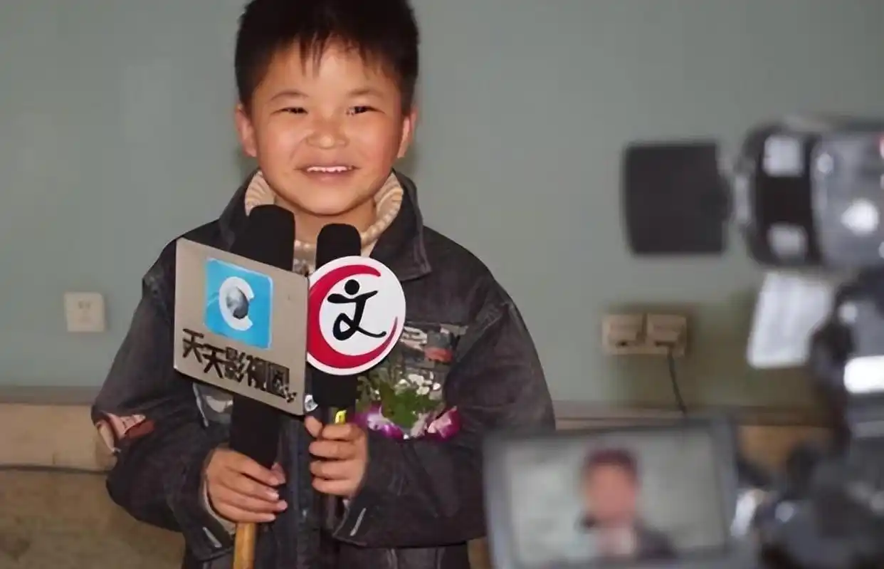 The story of the little hero Lin Hao in the Wenchuan earthquake_The story of the little hero Lin Hao in the Wenchuan earthquake_The little hero Lin Hao in the earthquake defraud