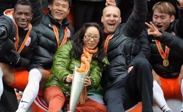 Premier League Hull City acquires Dai Xiuli Renhe Group_He Renhe Group Dai Xiuli