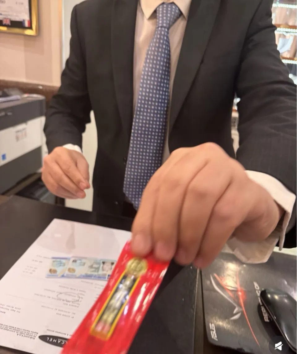 Milan Hotel Receptionist Loves To Eat Hsu Fuji Halva, Chinese People Start Feeding Craze-Lijin Finance