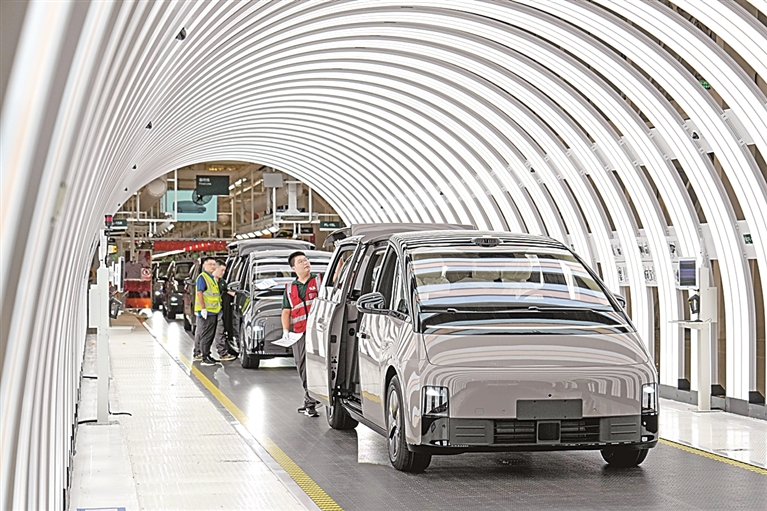 Forge a team of high-quality talents_Forge a team of high-quality professional cadres