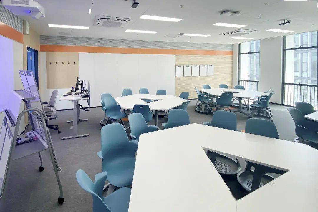 UIC UIC dormitory ceiling of UIC_Guangdong Institute of Finance dormitory picture_Guangdong Neusoft College Phase 6 expansion project dormitory