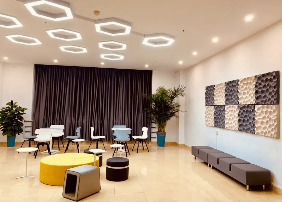 UIC UIC dormitory ceiling of UIC_Guangdong Finance College dormitory picture_Guangdong Neusoft College's sixth expansion dormitory