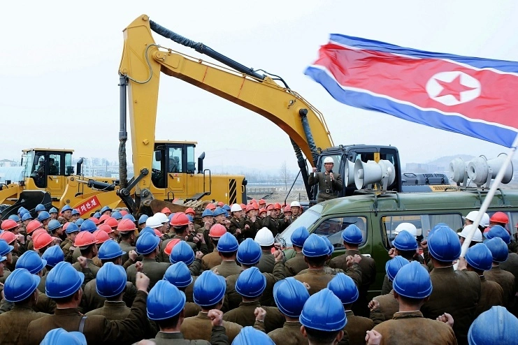 The Chinese businessmen who made fortune in North Korea__North Korea is known to everyone