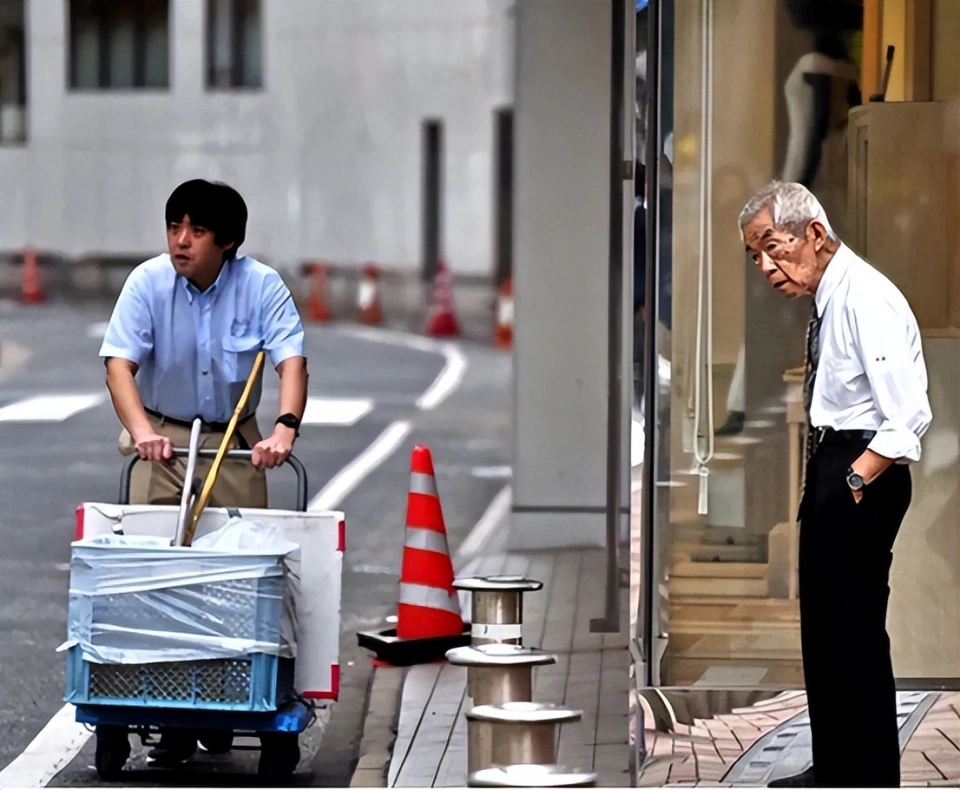 _Misunderstood Japan: A dying empire or an invisible fortress? _Misunderstood Japan: A dying empire or an invisible fortress?