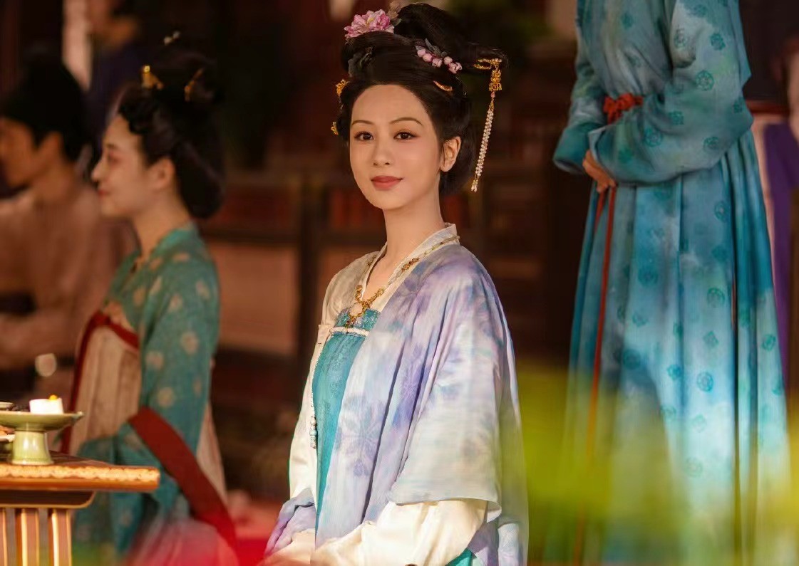 Li Xian and Yang Zi picture HD wallpaper_What is the reason for eating and pulling now_