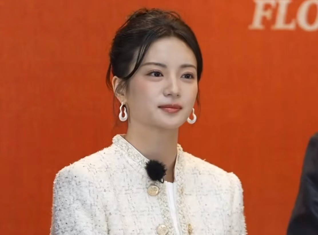 Li Xian and Yang Zi picture HD wallpaper_What is the reason for eating and pulling now_