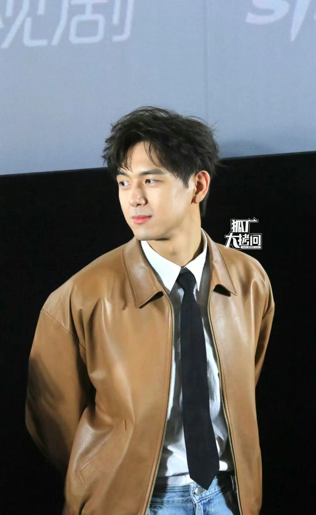 Li Xian and Yang Zi picture HD wallpaper_What is the reason for eating and pulling now_