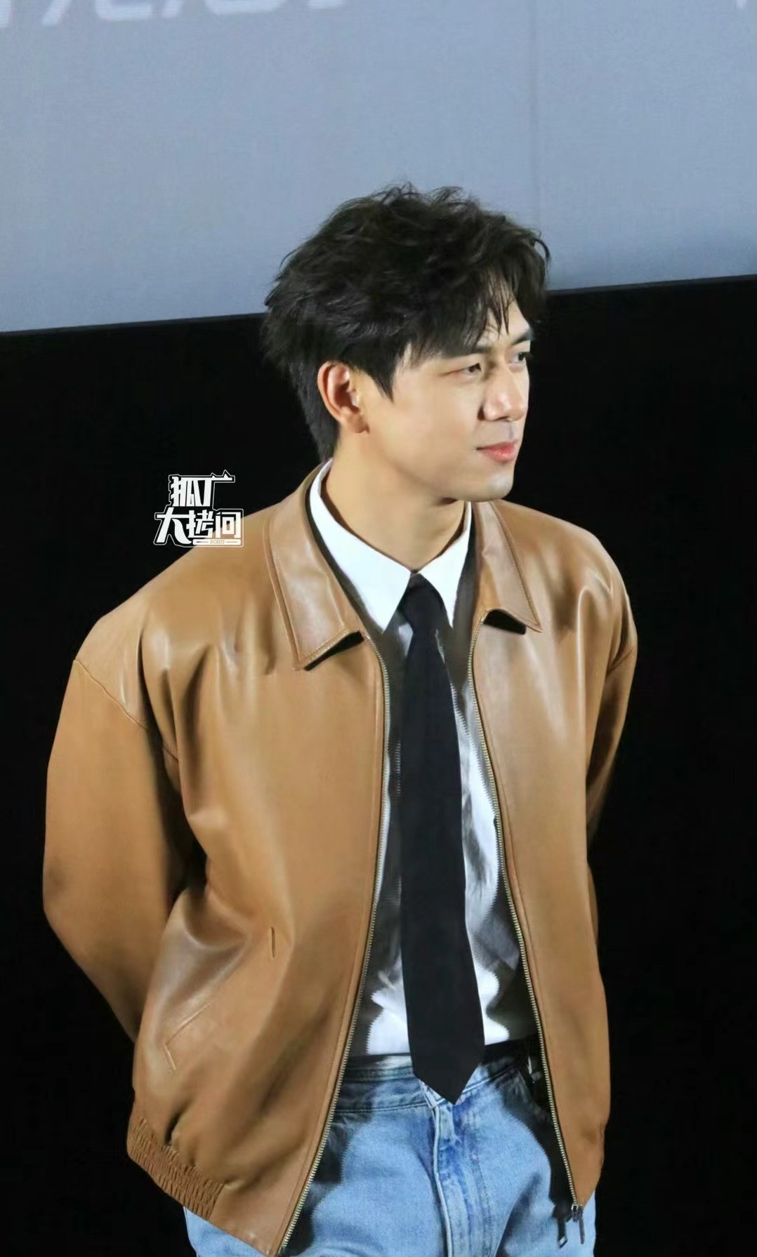 _What is the reason for eating and pulling now_Li Xian and Yang Zi picture HD wallpaper