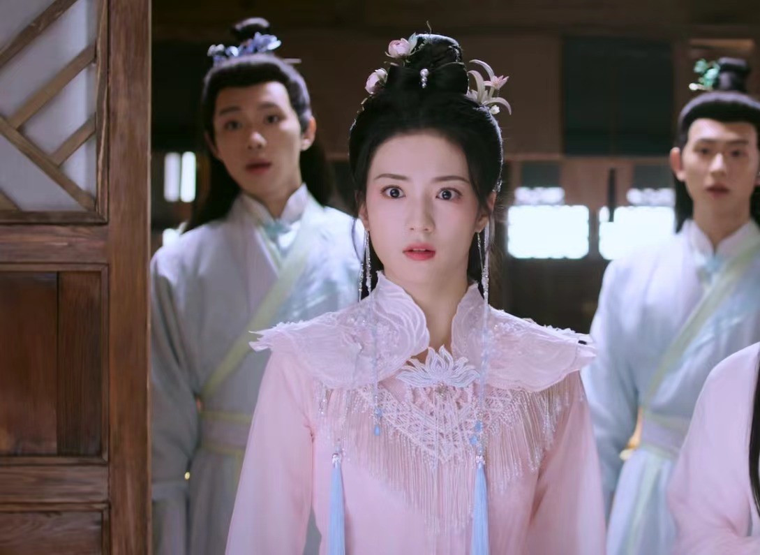 What is the anchor's list of one and two? What is the anchor's list of one and two? What is the anchor's list of one and two? What is the anchor's list of one and two? What is the anchor's list of one and two?