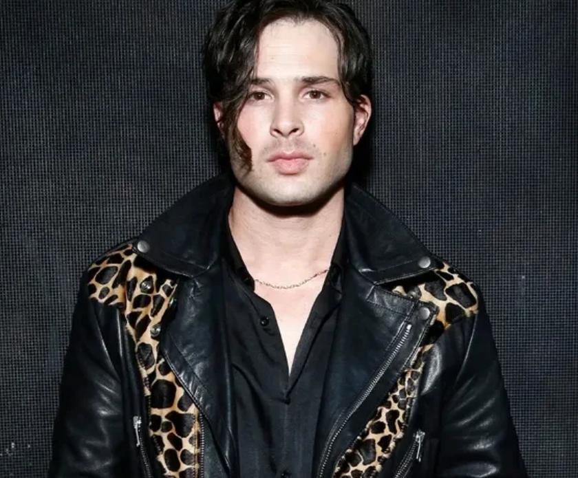 _The 34-year-old actor died at home! He was an alcoholic for many years and was sent to rehab. His youngest son was only 1 year old. The 34-year-old actor died at home! He was an alcoholic for many years and was sent to rehab. His youngest son was only 1 year old