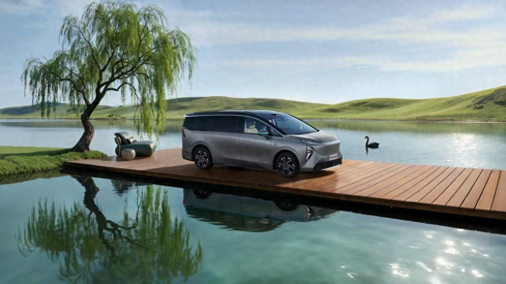 Buick gl8 luxury business car video_Reshape technology goes on sale_