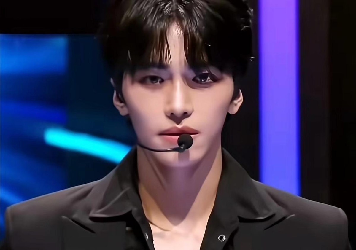 The inheritance is really good. The 18-year-old Huang Duoduo is dressed up and mature, and like her mother, she has been together for the rest of her life. The inheritance is really good. The 18-year-old Huang Duoduo has been dressed up and mature, and she has been separated for the rest of her life, just like her mother.