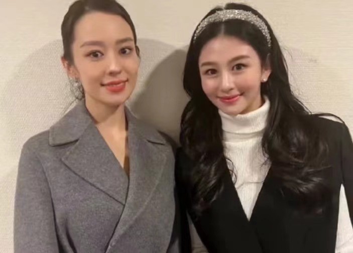 The inheritance is really good. The 18-year-old Huang Duoduo is dressed up and mature, and like her mother, she has been in love for the rest of her life. The inheritance is really good. The 18-year-old Huang Duoduo has been dressed up and mature, and she has been in the same boat for the rest of her life. The inheritance is really good. The 18-year-old Huang Duoduo is dressed up and mature, and like her mother, she has been in love for the rest of her life. The inheritance is really good. The 18-year-old Huang Duoduo has been dressed up and mature, and like her mother, she has been in love for the rest of her life_