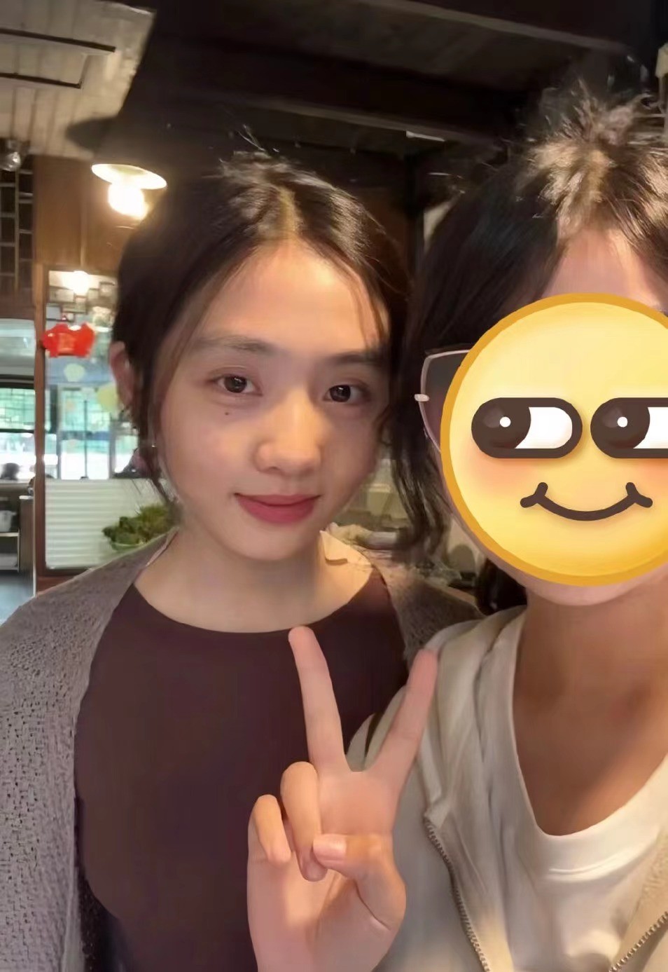 The inheritance is really good. The 18-year-old Huang Duoduo is dressed up and mature, and like her mother, she has been in love for the rest of her life. The inheritance is really good. The 18-year-old Huang Duoduo has been dressed up and mature, and she has been in the same boat for the rest of her life. The inheritance is really good. The 18-year-old Huang Duoduo is dressed up and mature, and like her mother, she has been in love for the rest of her life. The inheritance is really good. The 18-year-old Huang Duoduo has been dressed up and mature, and like her mother, she has been in love for the rest of her life_