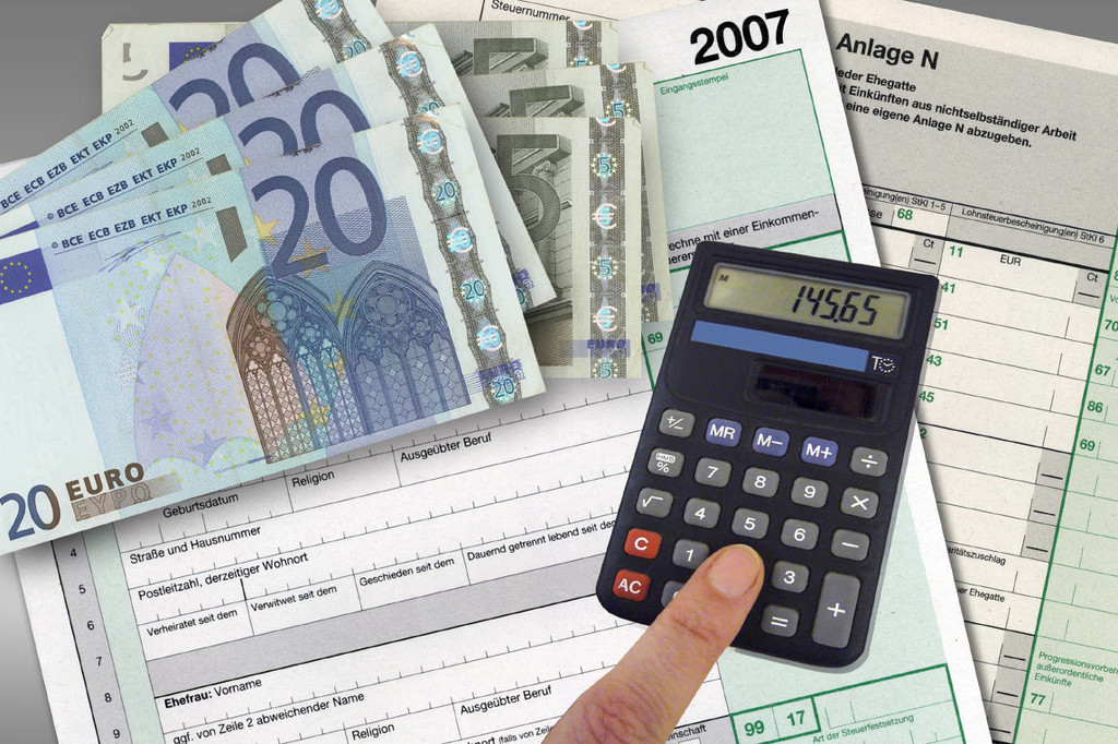 男子接连“抄底”黄金失败：一买就跌_黄金抄底误区_黄金价格走势分析