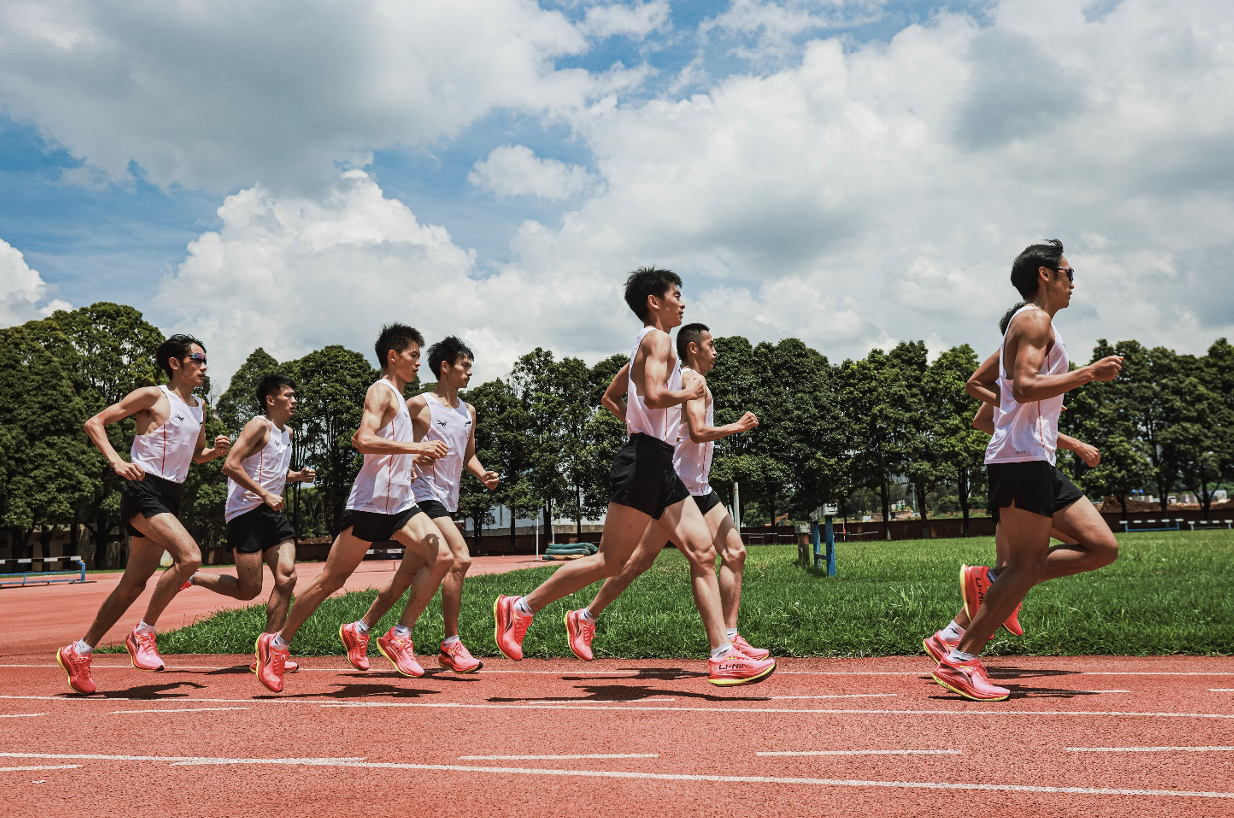 李宁盈利模式分析__李宁公司渠道变革历程分析