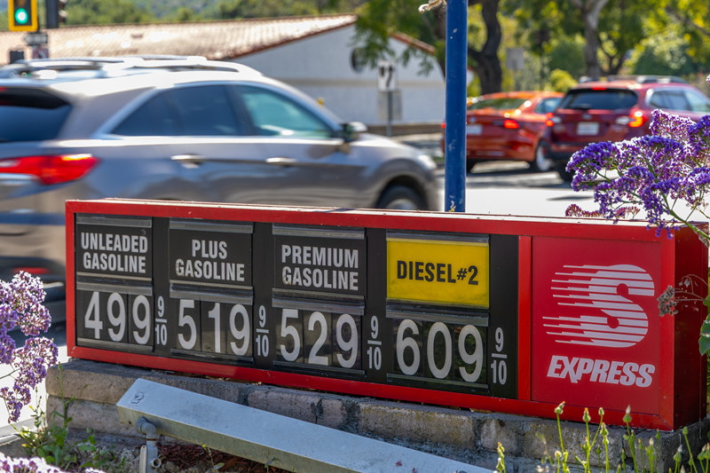 Trump’s Haphazard Response To The Strait Of Hormuz Crisis Has Been Criticized By Many Parties-Lijin Finance