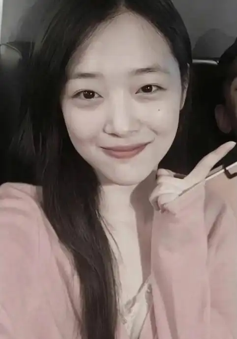 Cui Xueli Was Once Forced To Attend A Party By Her Manager, And Her Experience In SM Company Was Exposed-Lijin Finance