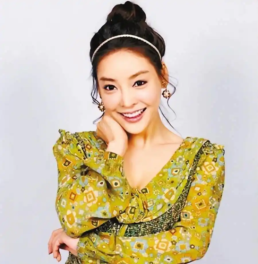 崔雪莉现在在哪个公司_韩国娱乐圈黑暗面_崔雪莉具荷拉金赛纶张紫妍