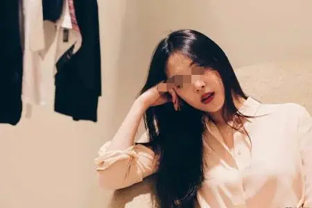 崔雪莉现在在哪个公司_崔雪莉抑郁自杀事件真相_崔雪莉生平经历