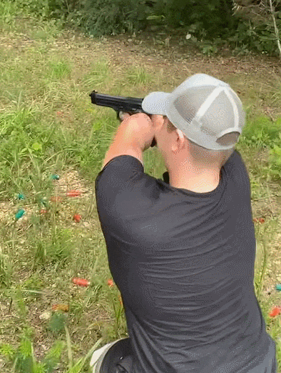 _他连手脚都没有,却能拔枪杀人,开车逃跑?曾经天残励志主角,变杀人犯了_他连手脚都没有,却能拔枪杀人,开车逃跑?曾经天残励志主角,变杀人犯了