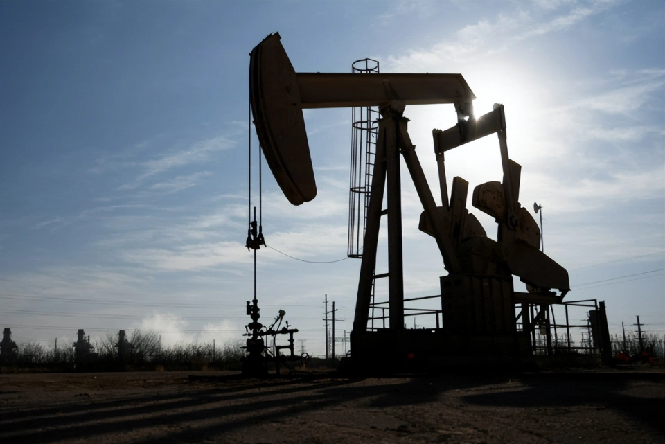 _俄罗斯运输船_中途俄货送给山东商船运输