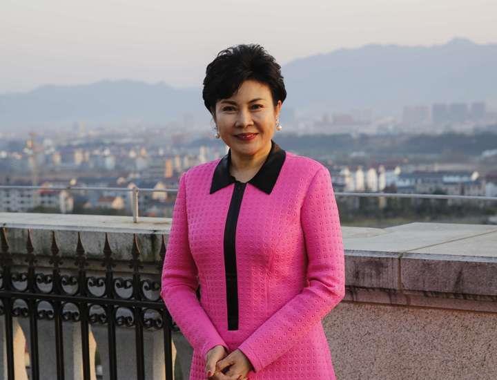 历年春晚女主持人名单_春晚女主持人名单大全_cctv2财经频道女主持人