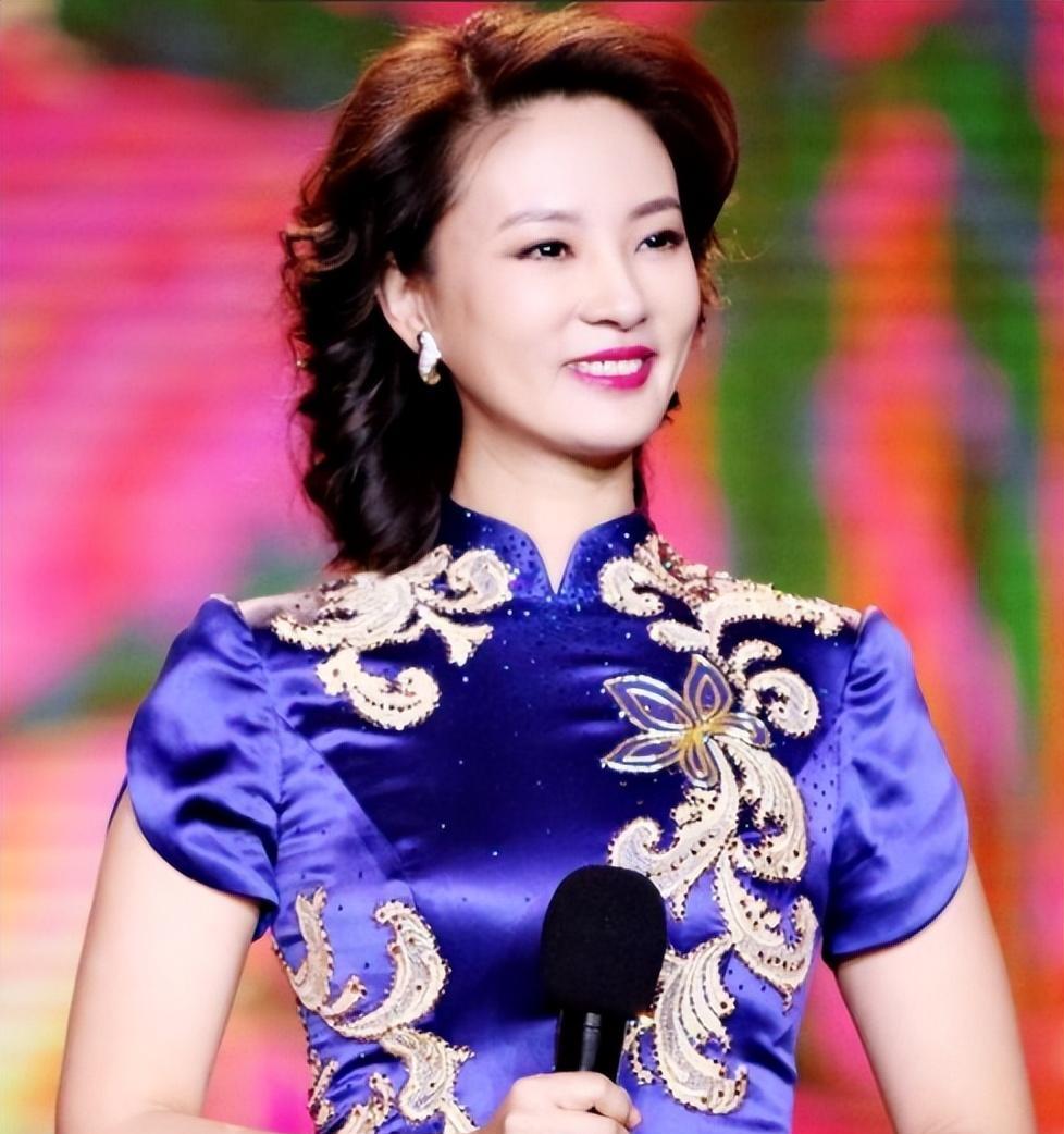 历年春晚女主持人名单_春晚女主持人名单大全_cctv2财经频道女主持人