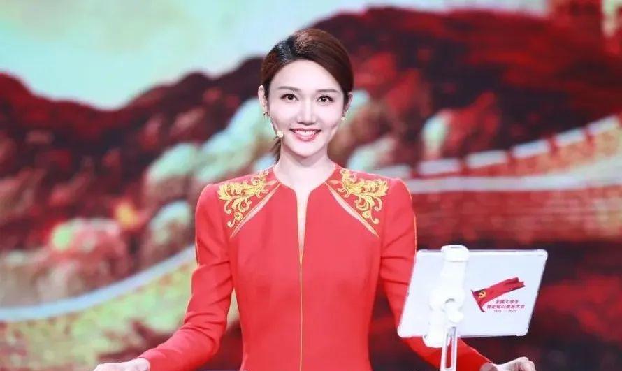 cctv2财经频道女主持人_春晚女主持人名单大全_历年春晚女主持人名单