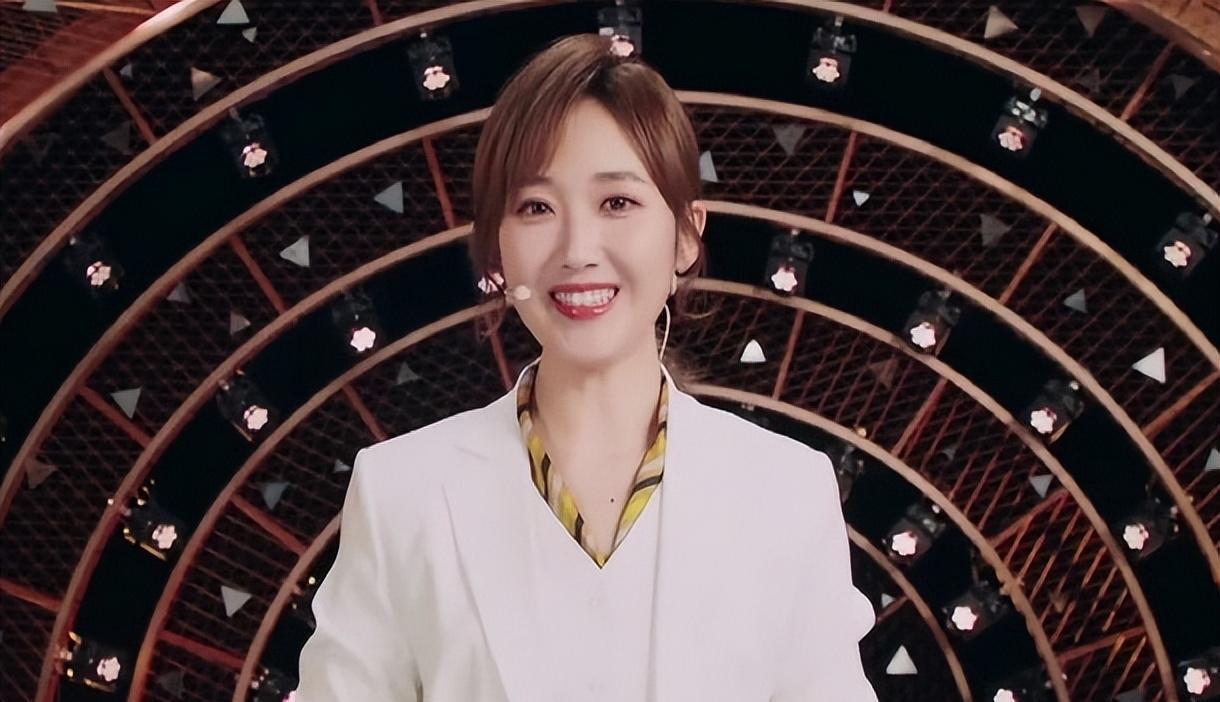 春晚女主持人名单大全_cctv2财经频道女主持人_历年春晚女主持人名单