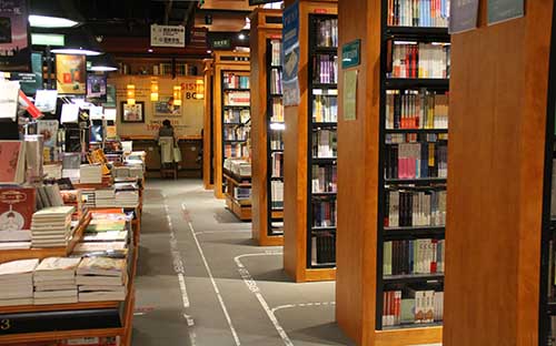 国际本科就业前景_新疆财经大学商务学院毕业后的就业情况如何啊_国际本科就业率