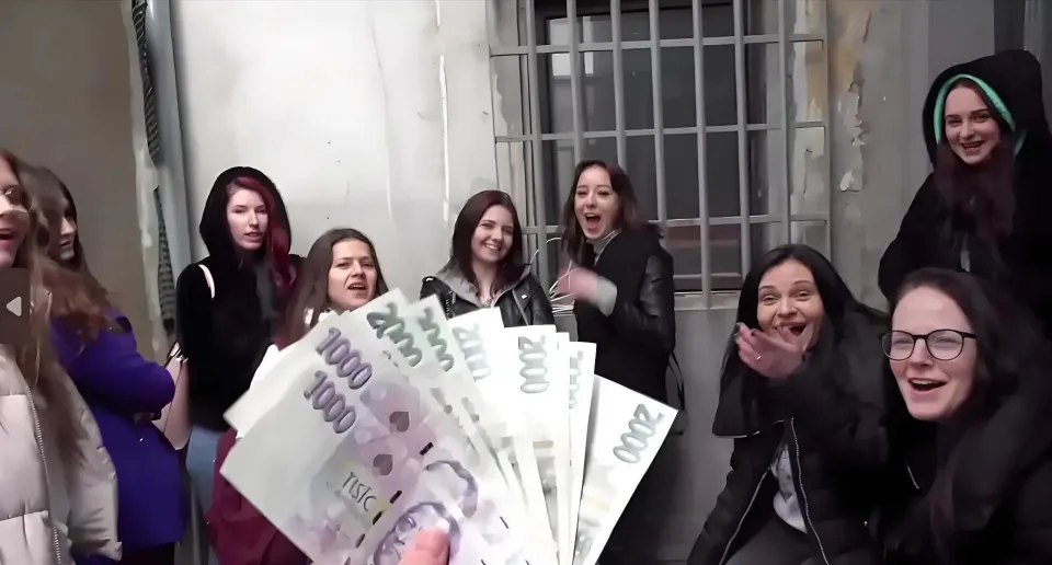 捷克美国_捷克货币兑换美元_