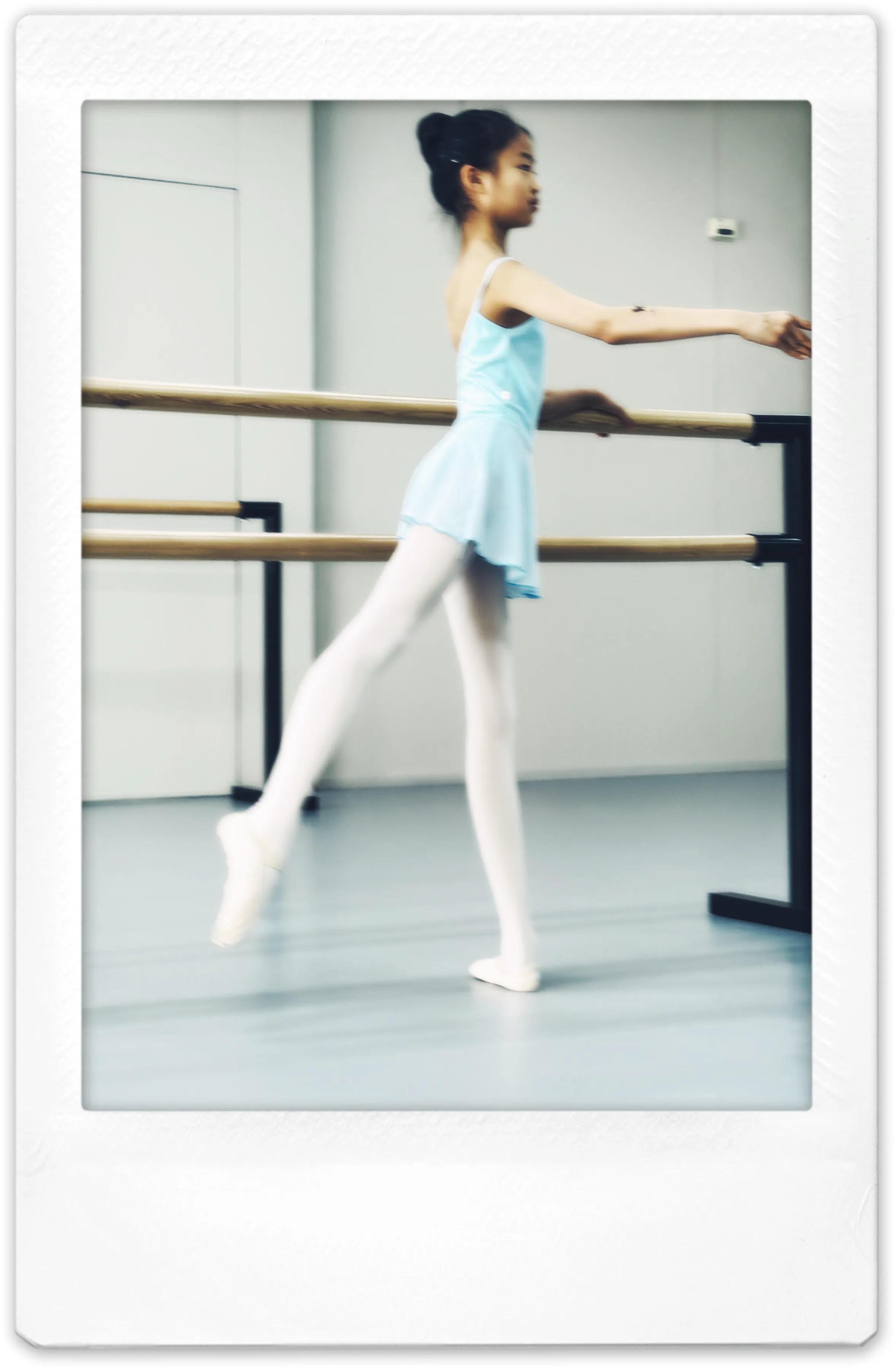 芭蕾舞《茉莉花》_茉莉花芭蕾独舞_