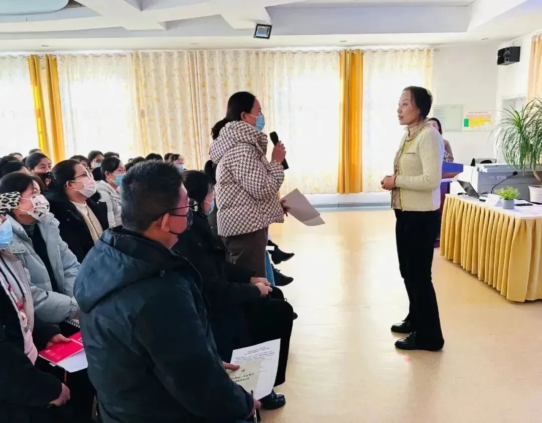 优秀校园新闻稿范文_精彩校园活动_校园新鲜事