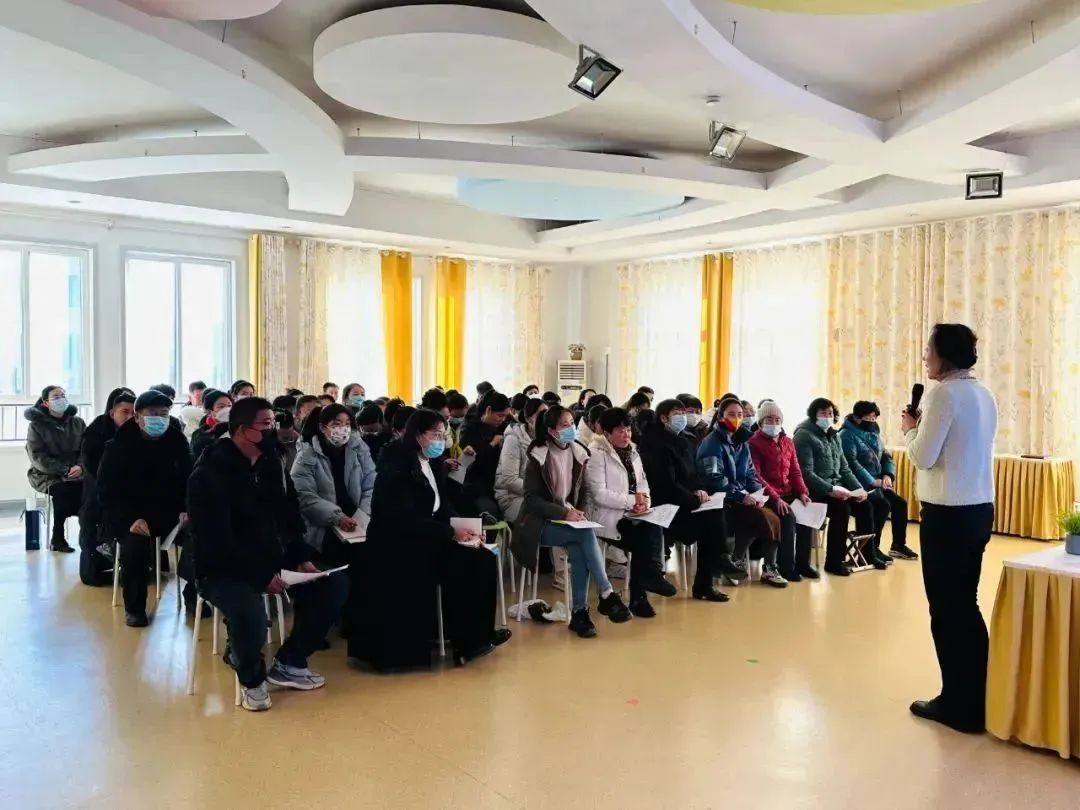 精彩校园活动_优秀校园新闻稿范文_校园新鲜事