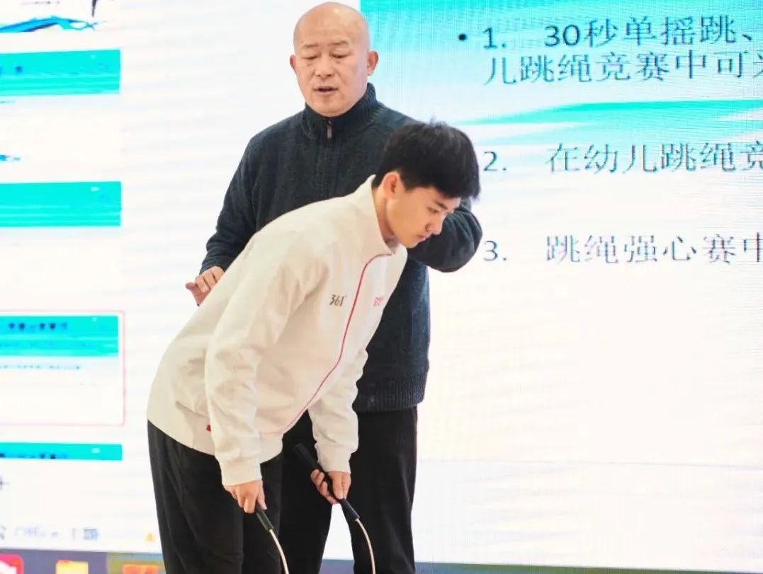 精彩校园活动_校园新鲜事_优秀校园新闻稿范文