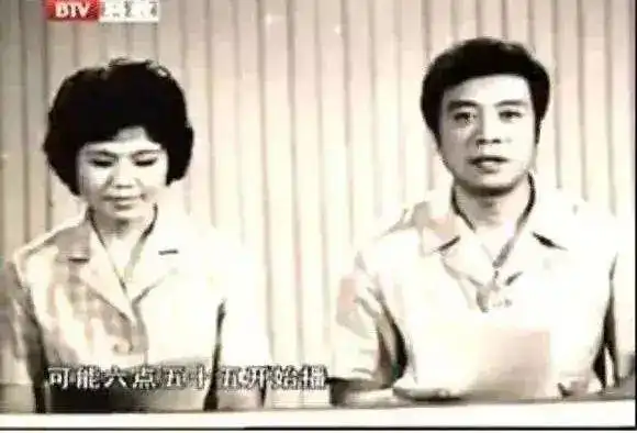 新闻联播播音员名单_央视新闻联播主持人_国脸历史变迁