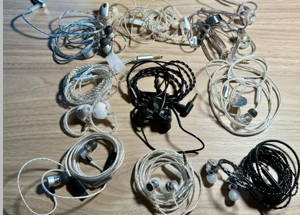 有线耳机复古潮流_有线耳机反向升级_有线耳机被淘汰10年翻红 销量暴涨20%