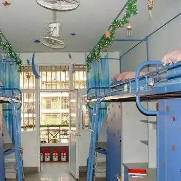 安徽财经大学宿舍生活_安徽财经大学校园风景_安徽财经大学寝室图片